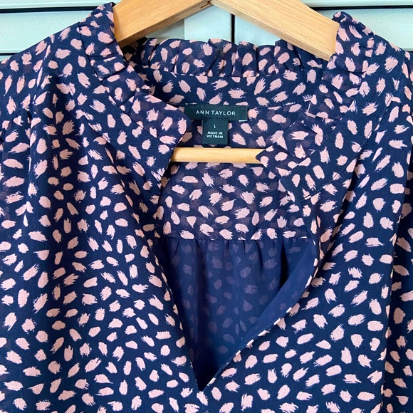 💕NWOT Size L - Ann Taylor L/S Blouse 💕 - Picture 4 of 5